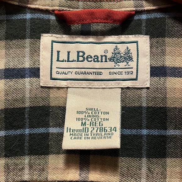L.L. Bean Button Up - Picture 4 of 6